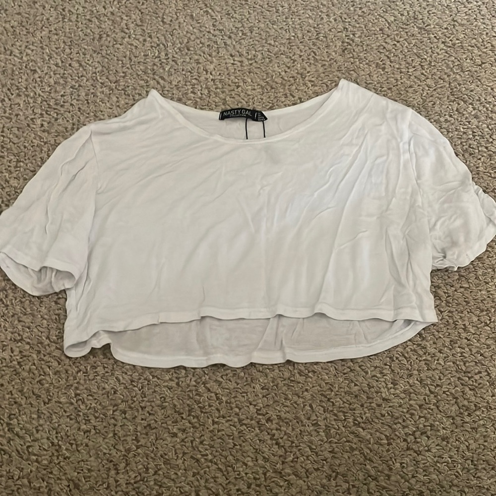Nasty gal short sleeve crop top size 6